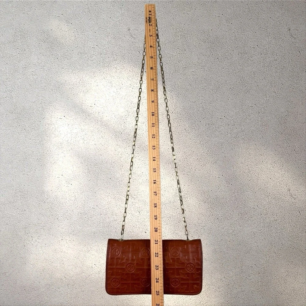 Tory‎ Burch Embossed Chain Wallet Crossbody Bag Brown Leather Logo Purse